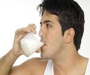 Question of synthetic milk raised in vidhansabha