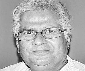Voter candidate in election battle