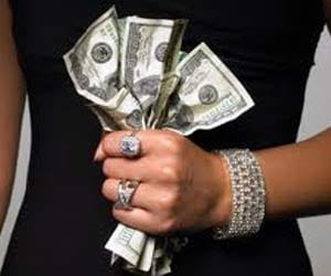 brestfeeding on beach