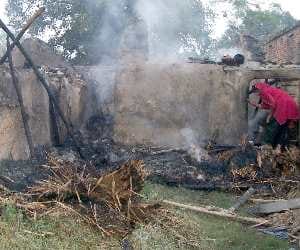 Raypurrani a store burn