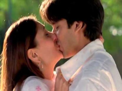 kiss scene real life lover in hindi films