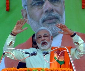 congress again move ec against modi