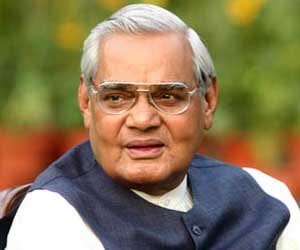 politics become hot at bharat ratna