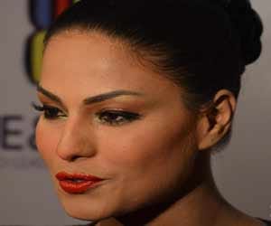 veena malik, amitabh bachchan, sonam kapoor, in news