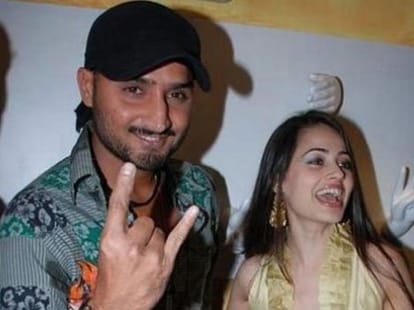 crickter romance with actress