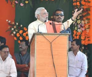 narendra modi_agra rally_vijay shakhnad rally