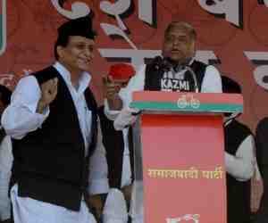 mulayam singh comment on rahul