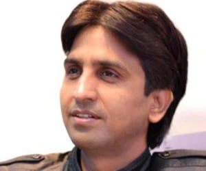 kumar vishwas comments on priyanka gandhi