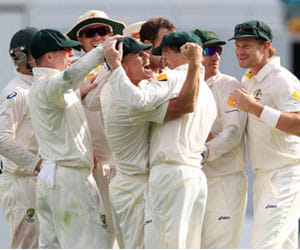 australia wins ashes first test