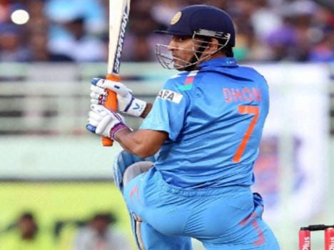 ms dhoni and kohli creates record at napier odi