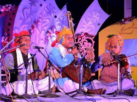 lucknow mahotsav will also have literature carnival.