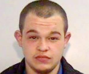 Teen thief banned from TOUCHING cars 