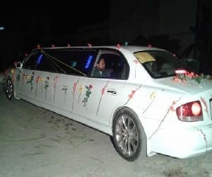 30 feet long limousine car for wedding