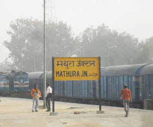 threatened to blast mathura station