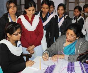 UP board: techers get only 15 days for copy checking
