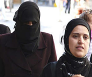 Man dressed as woman arrested for molestation 