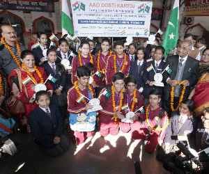 pakistani group in shanti mahotsav