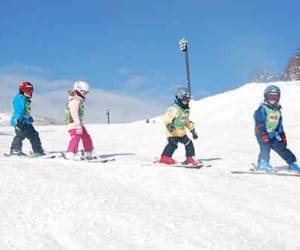 without training children do skiing