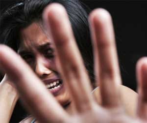 women robbed in car