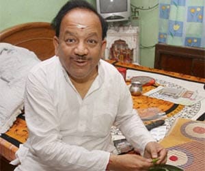 Reason behind the making minister of Harshvardhan
