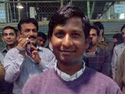 mla of aap: commando to shoe-throwing