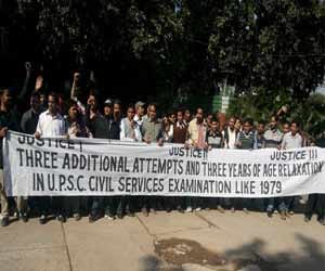 IAS students engaged in preparations for the siege to Parliament
