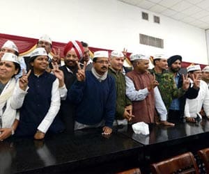 aap will decide to form a new government in Delhi
