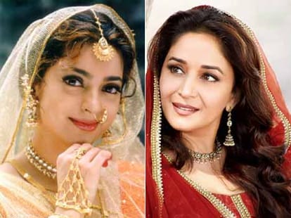 Juhi takes Sukrats help to avoid question on Cleavage issue.