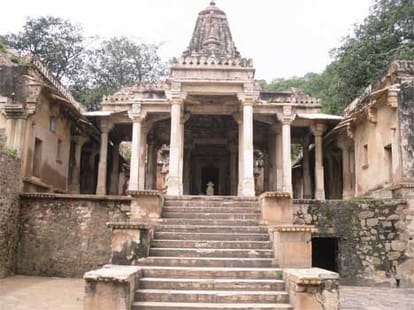 haunted bhangarh fort vastu 