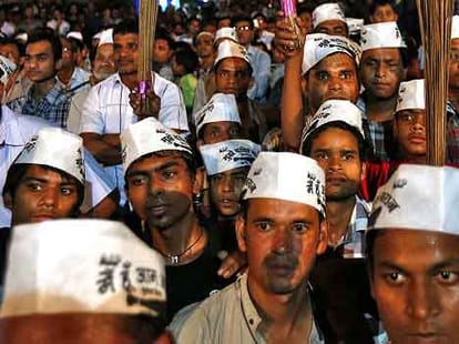 congress-bjp workers gave threat to party