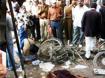 why akhilesh wants to withdraw terror cases