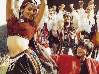 saharukh khan, deepika padukone, chennai express