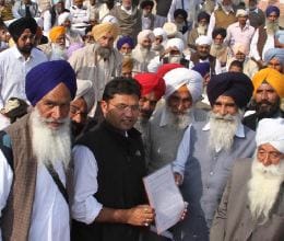 Sikhs Gives Ultimatom for Making seprate SGPC in haryana