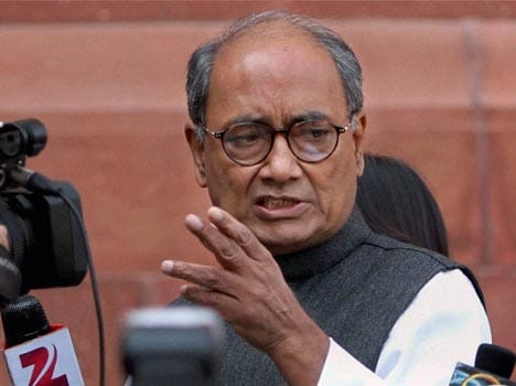 digvijay singh again raised question over modi's marital status