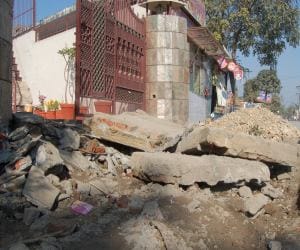 doonites suffered from roads