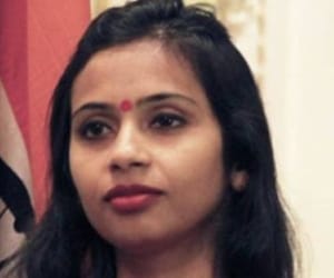 devyani was treated very well us attorney preet bharara says