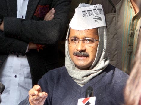 jokes doing round on kejriwal and harshwardhan on social media