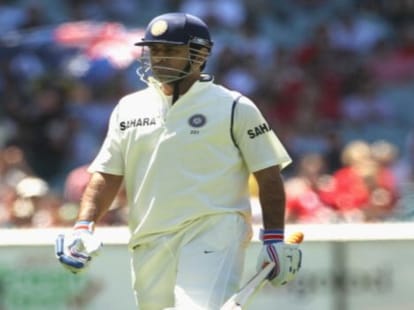 MS dhoni touch new milestone in his carrier