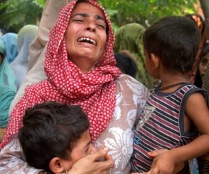 Women clashed with police at muzaffarnagar