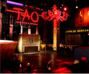 tao disco_altius hotel-nagar nigam_chandigarh_wine serving
