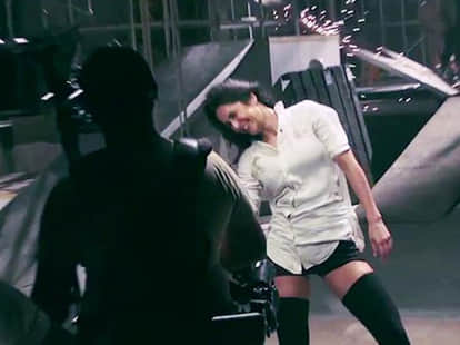 reson why you watch dhoom 3