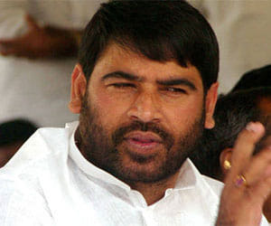 theft in sadhu yadav home