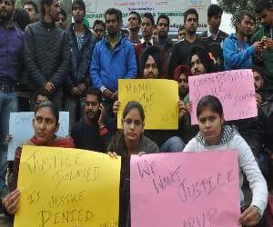 reena wins nirbhaya essay competition