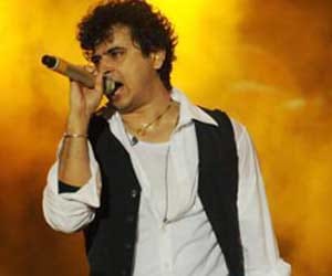 rock band euphoria lead singer palash sen in spot over sexist remark