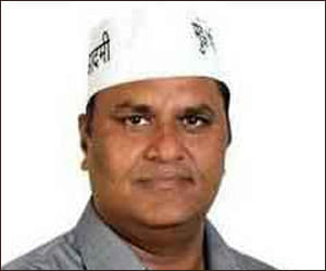 Vinod Kumar Binny says government cheats with people in name of water and electricity
