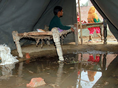 up government to extend tenure of commission on muzaffarnagar riots
