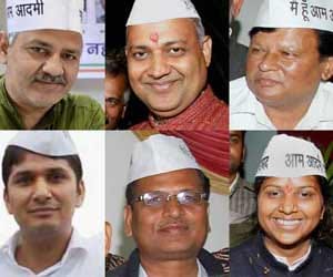 Aap ministers ignore media after controversy
