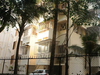 know about everything stars home