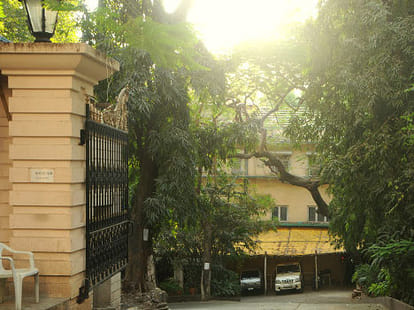 know about everything stars home