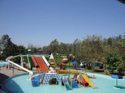 janeshwar mishra park will be close